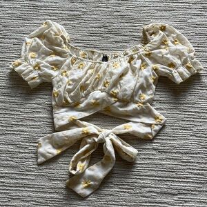 SHEIN tie back floral puff sleeve yellow crop